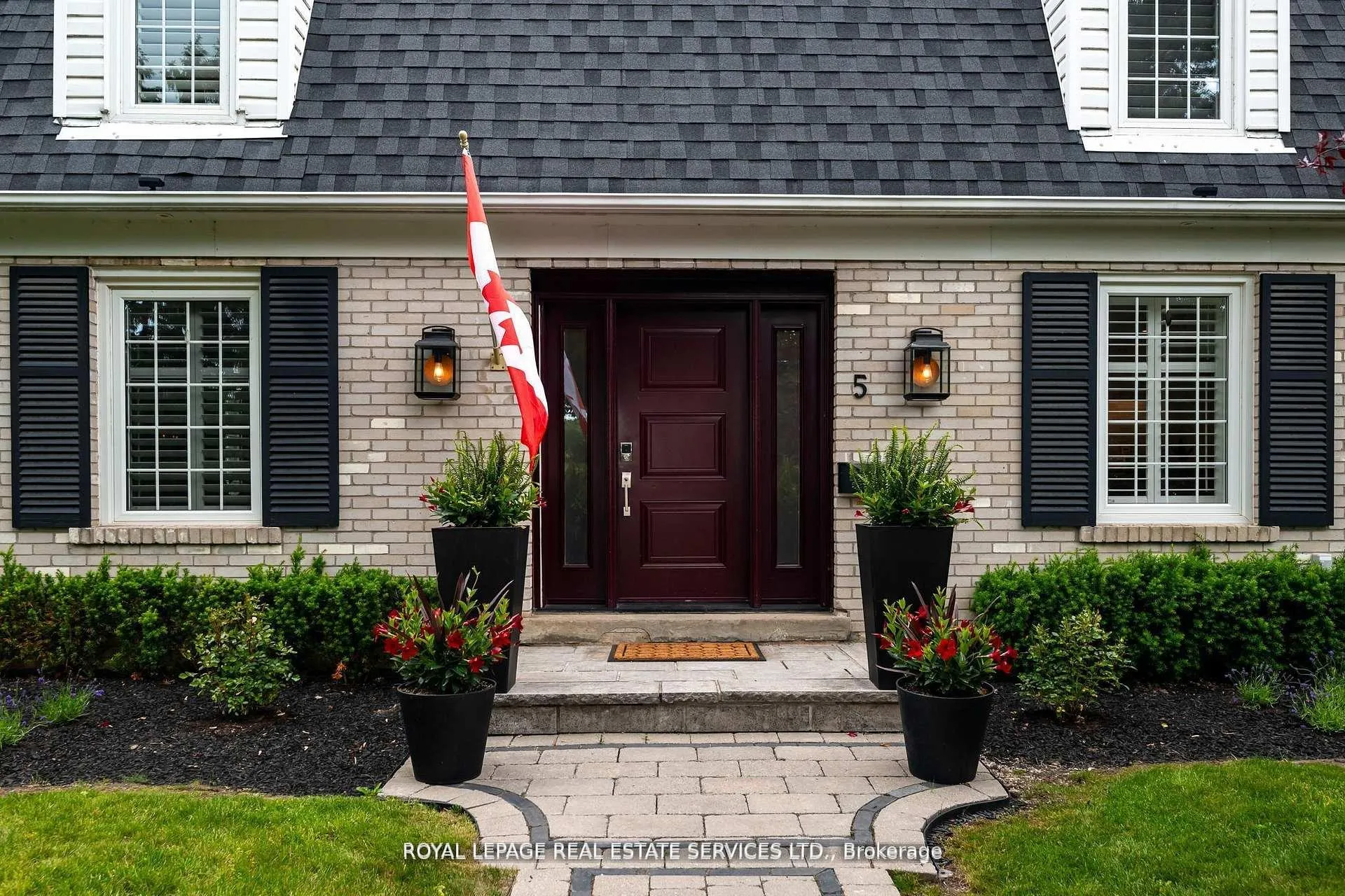 Photo 6 of 5 Pine Ridge Lane, Brampton, Brampton East — HOMEH