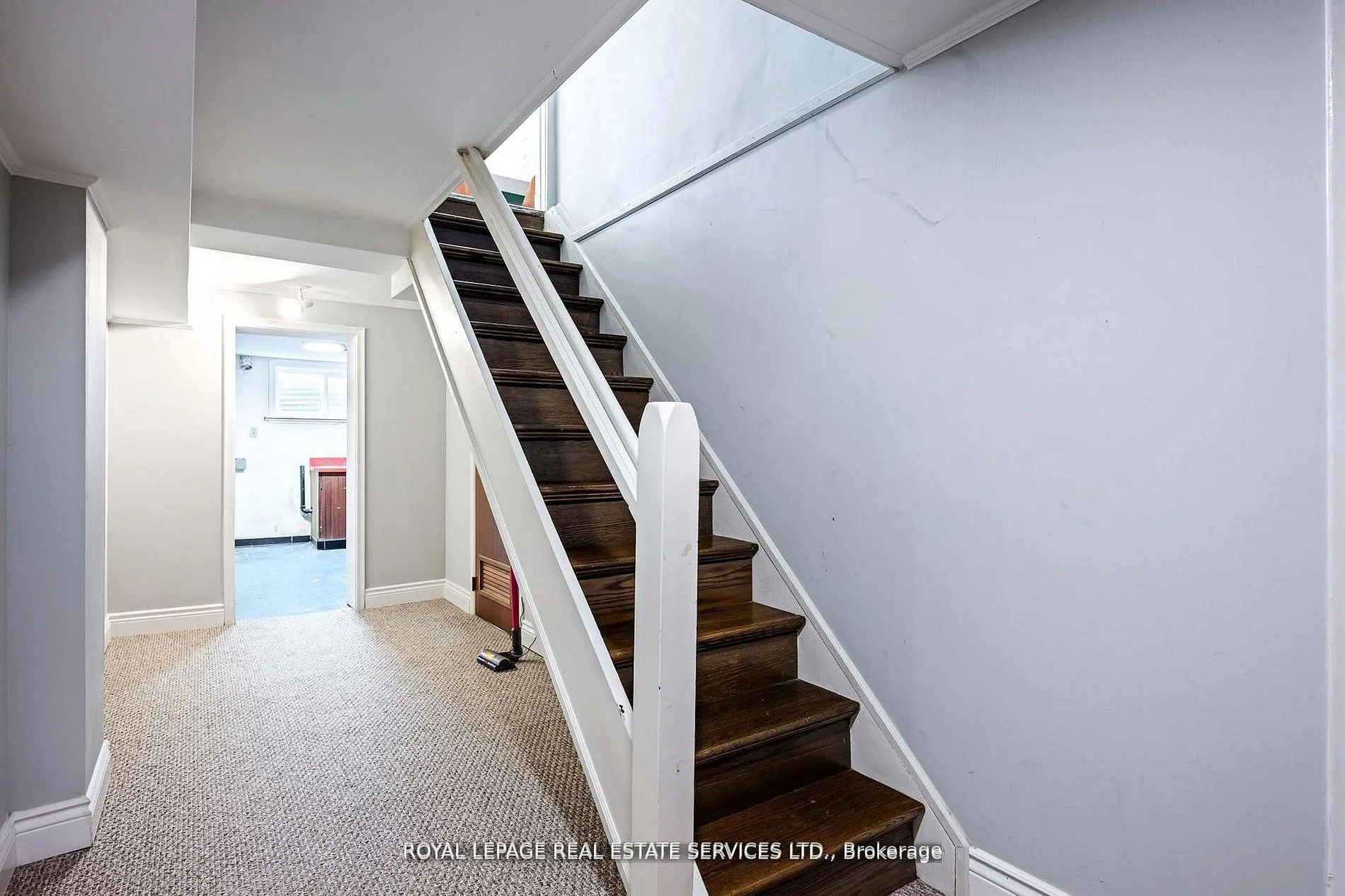 Photo 30 of 5 Pine Ridge Lane, Brampton, Brampton East — HOMEH