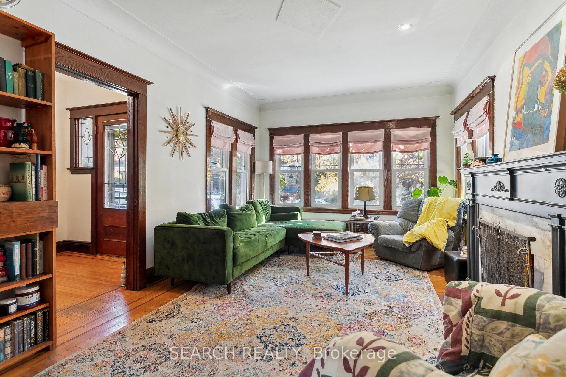 Photo 5 of 28 Hilda Avenue, Hamilton, Crown Point — HOMEH