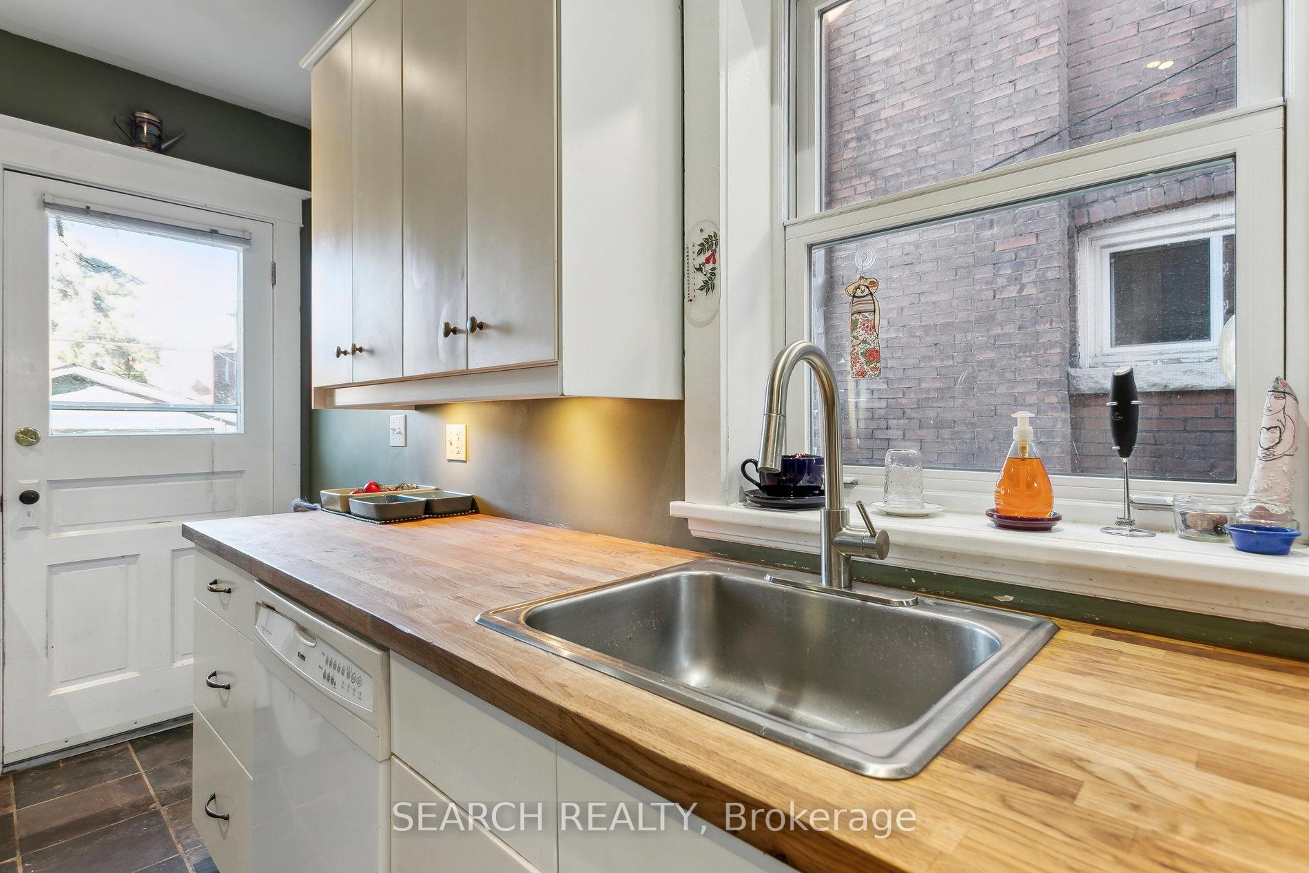 Photo 15 of 28 Hilda Avenue, Hamilton, Crown Point — HOMEH