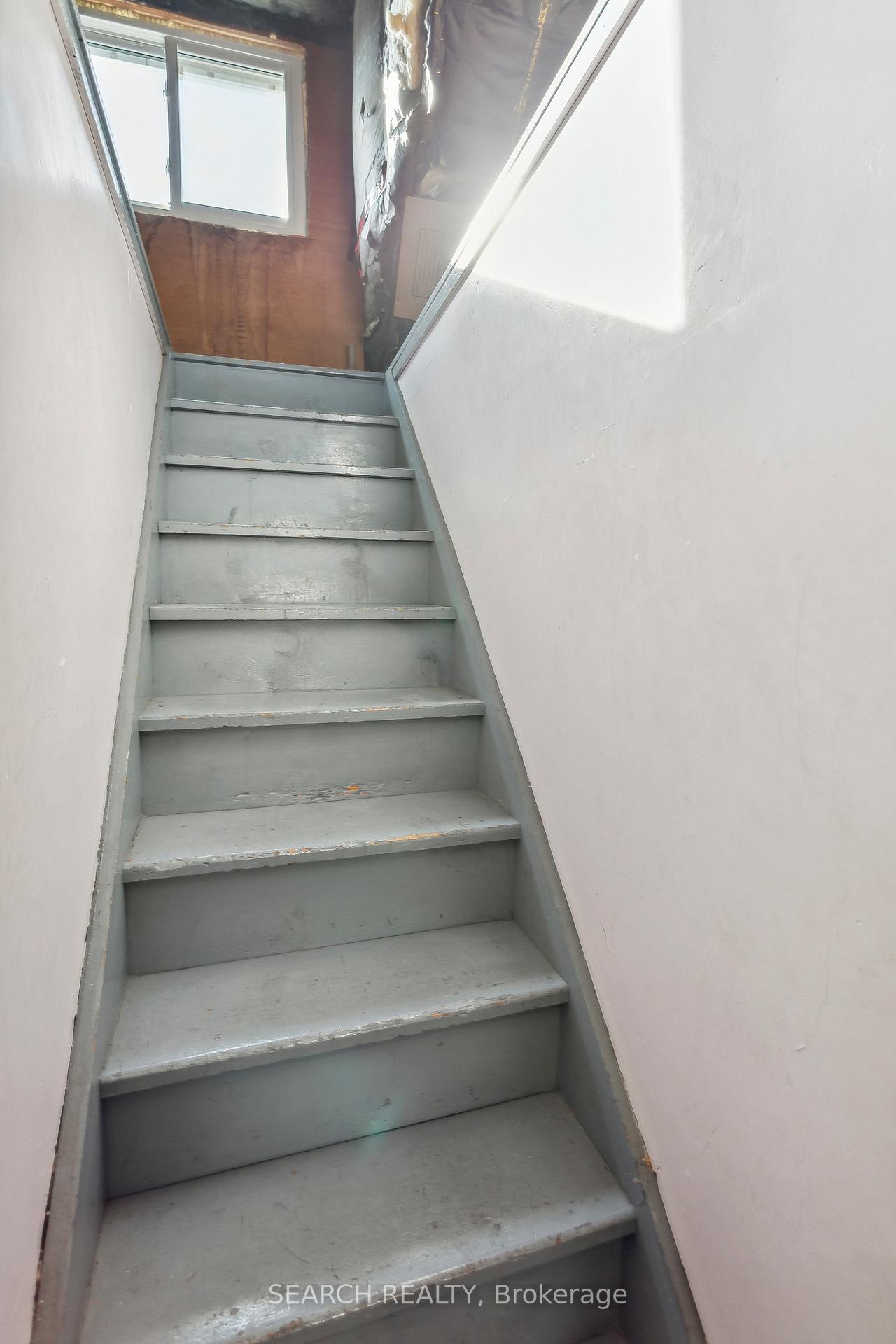 Photo 29 of 28 Hilda Avenue, Hamilton, Crown Point — HOMEH