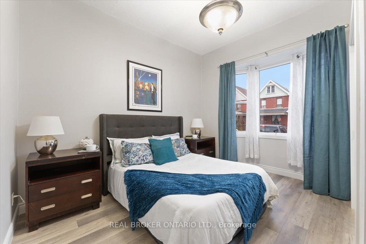 Photo 5 of 72 Leeming Street, Hamilton, Landsdale — HOMEH