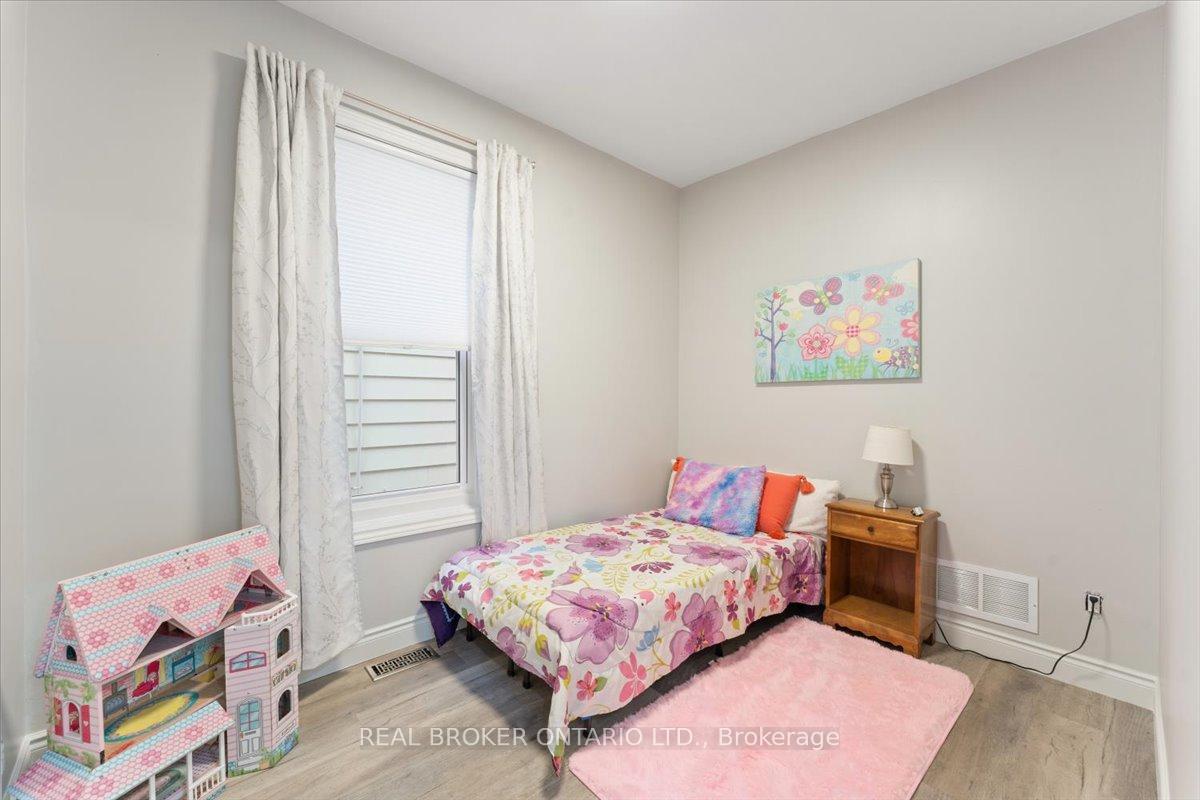 Photo 15 of 72 Leeming Street, Hamilton, Landsdale — HOMEH