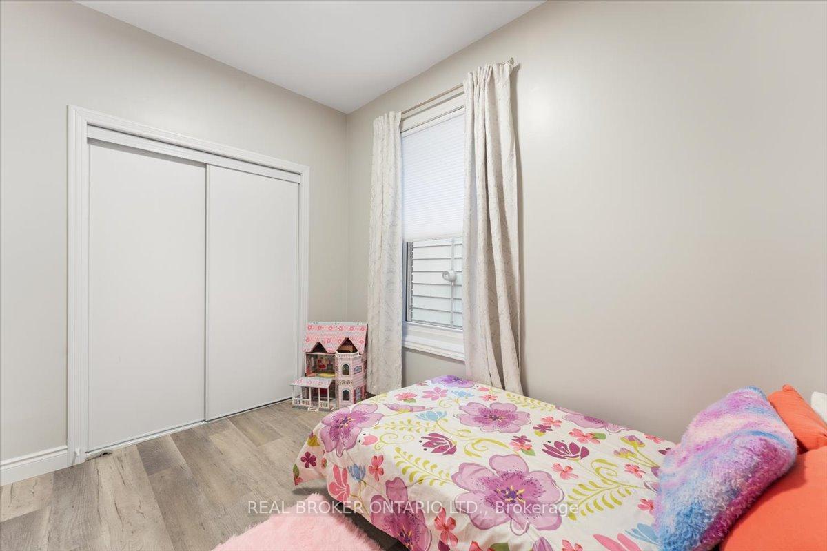 Photo 16 of 72 Leeming Street, Hamilton, Landsdale — HOMEH