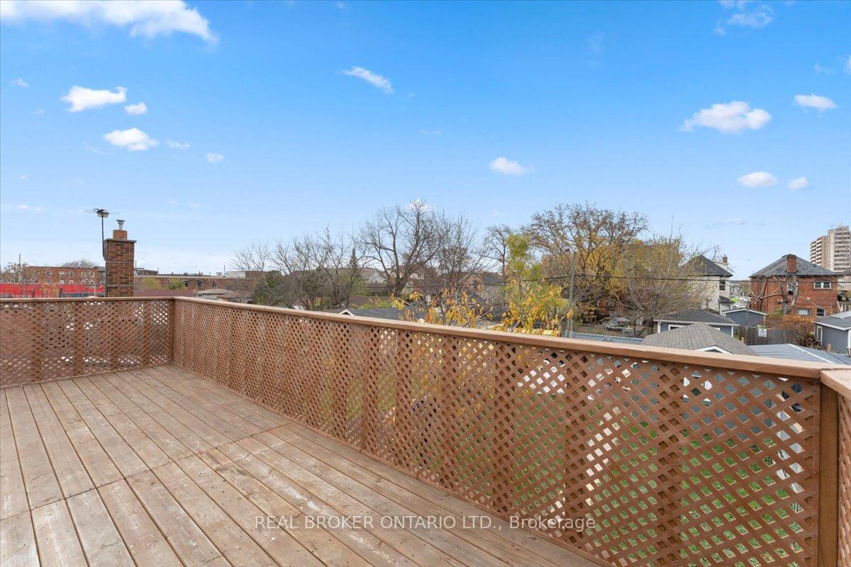Photo 24 of 72 Leeming Street, Hamilton, Landsdale — HOMEH