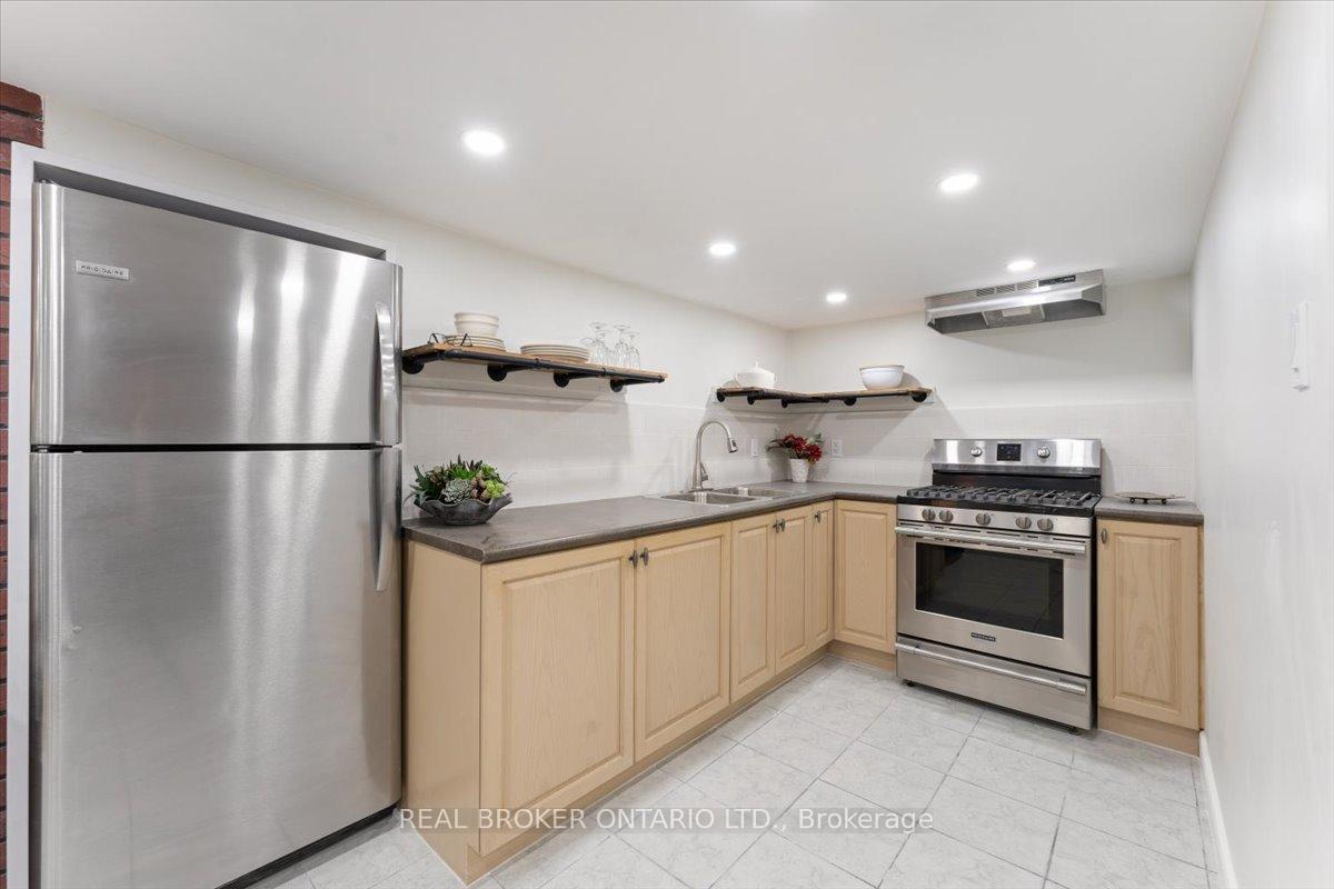 Photo 34 of 72 Leeming Street, Hamilton, Landsdale — HOMEH