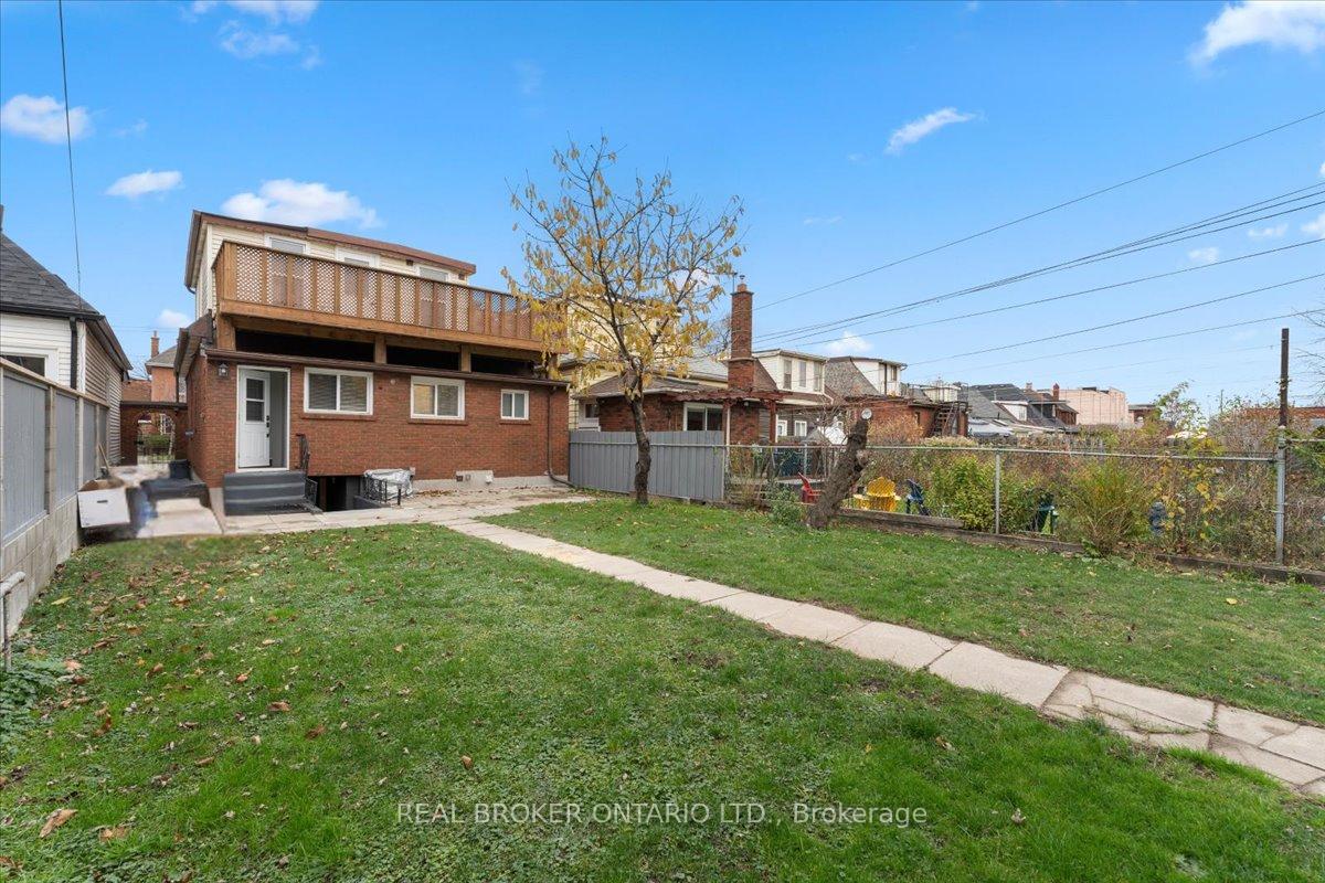 Photo 36 of 72 Leeming Street, Hamilton, Landsdale — HOMEH