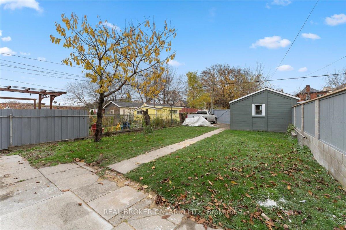 Photo 37 of 72 Leeming Street, Hamilton, Landsdale — HOMEH