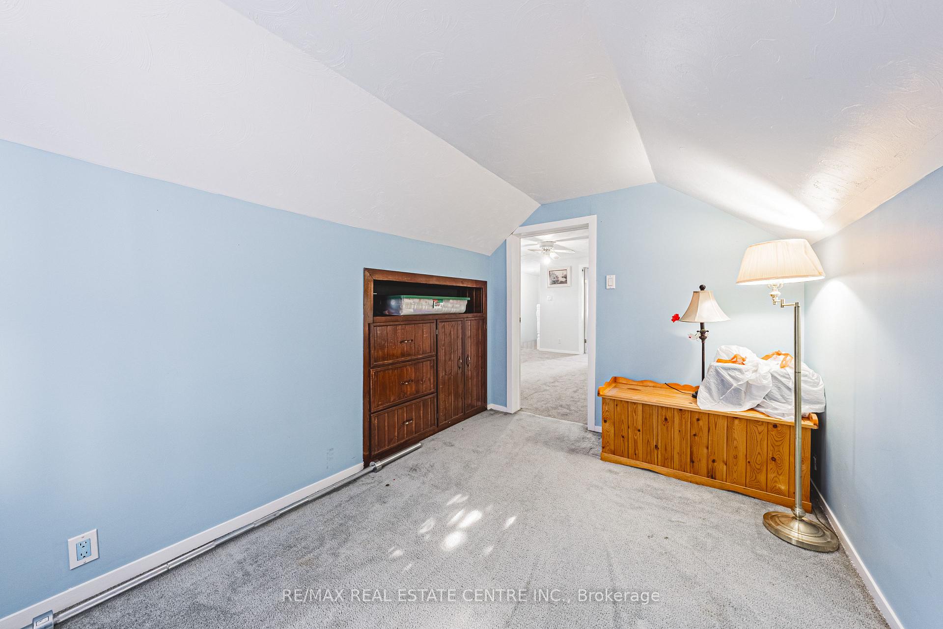 Photo 45 of 193 Campbell Avenue, Hamilton, Crown Point — HOMEH
