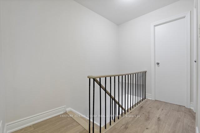 Photo 20 of 37 New Port Way, Markham, Thornhill — HOMEH