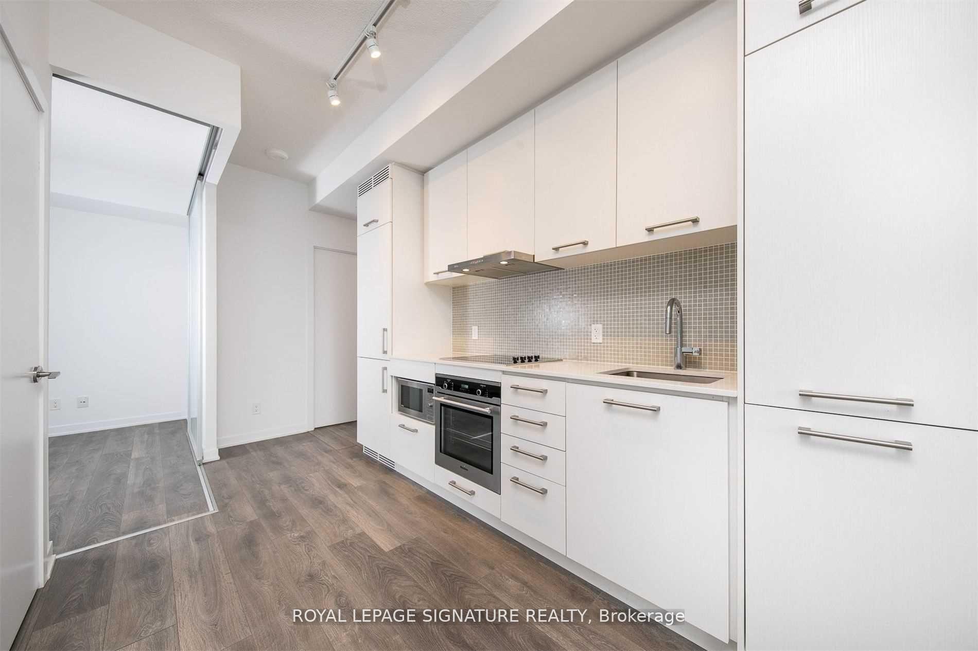 Photo 3 of Unit 3710, 87 Peter Street, Toronto, Waterfront Communities — HOMEH