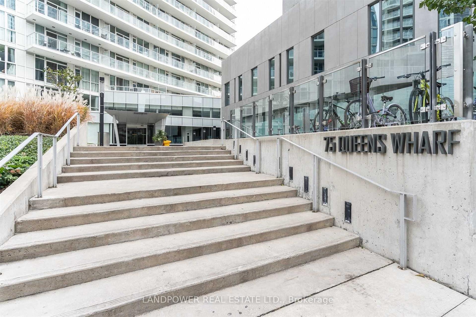 Photo 3 of Unit 3205, 75 Queens Wharf Road, Toronto, Waterfront Communities — HOMEH