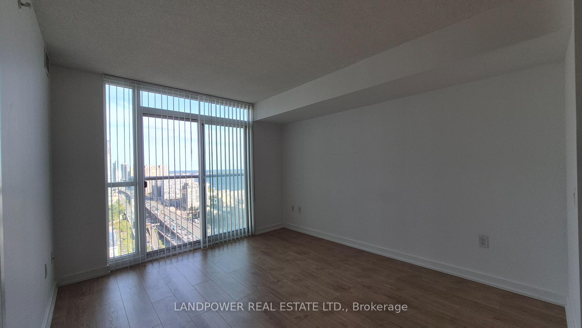 Photo 9 of Unit 3205, 75 Queens Wharf Road, Toronto, Waterfront Communities — HOMEH