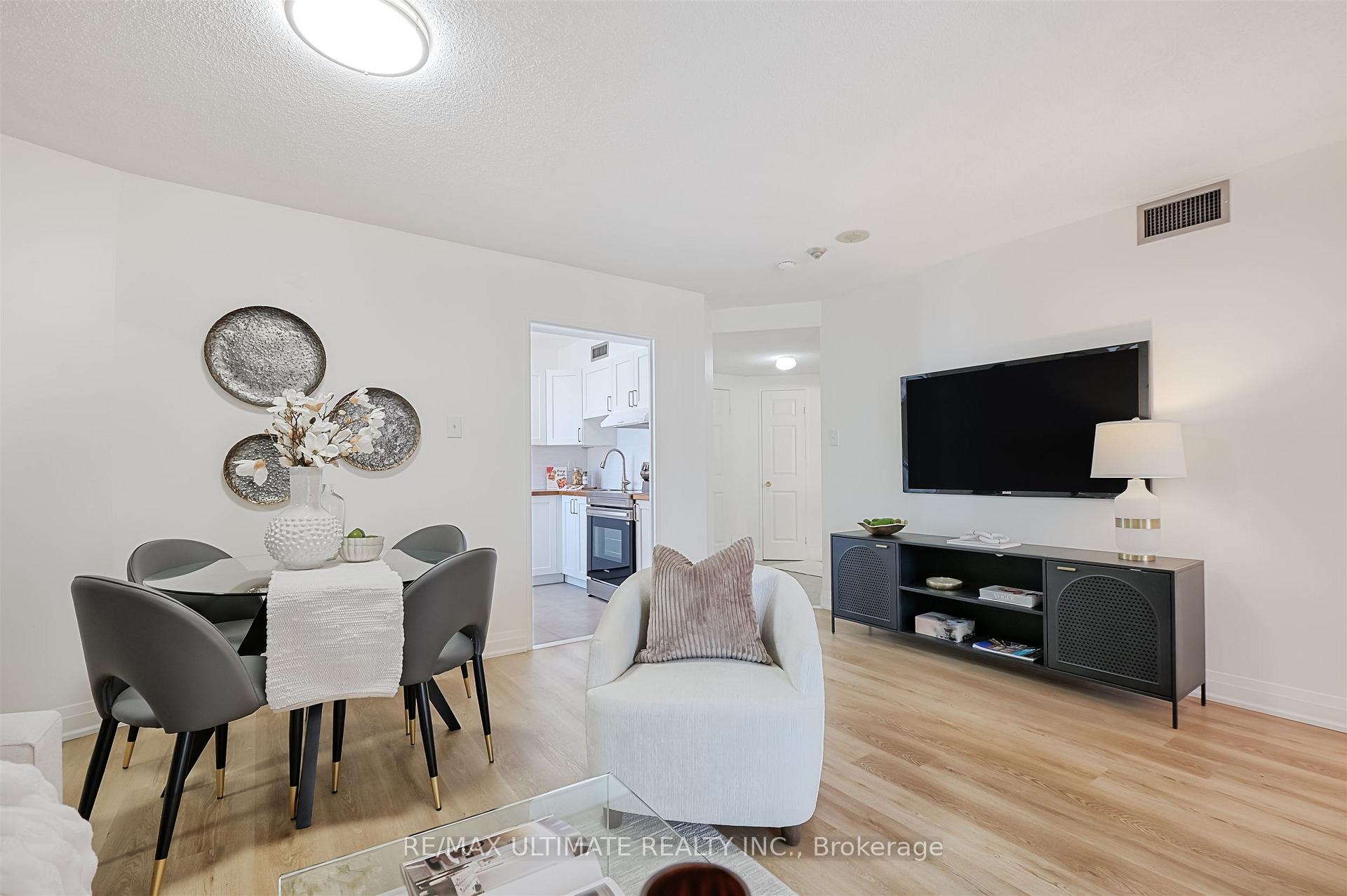 Photo 9 of Unit 2206, 55 Centre Avenue, Toronto, Bay Street Corridor — HOMEH