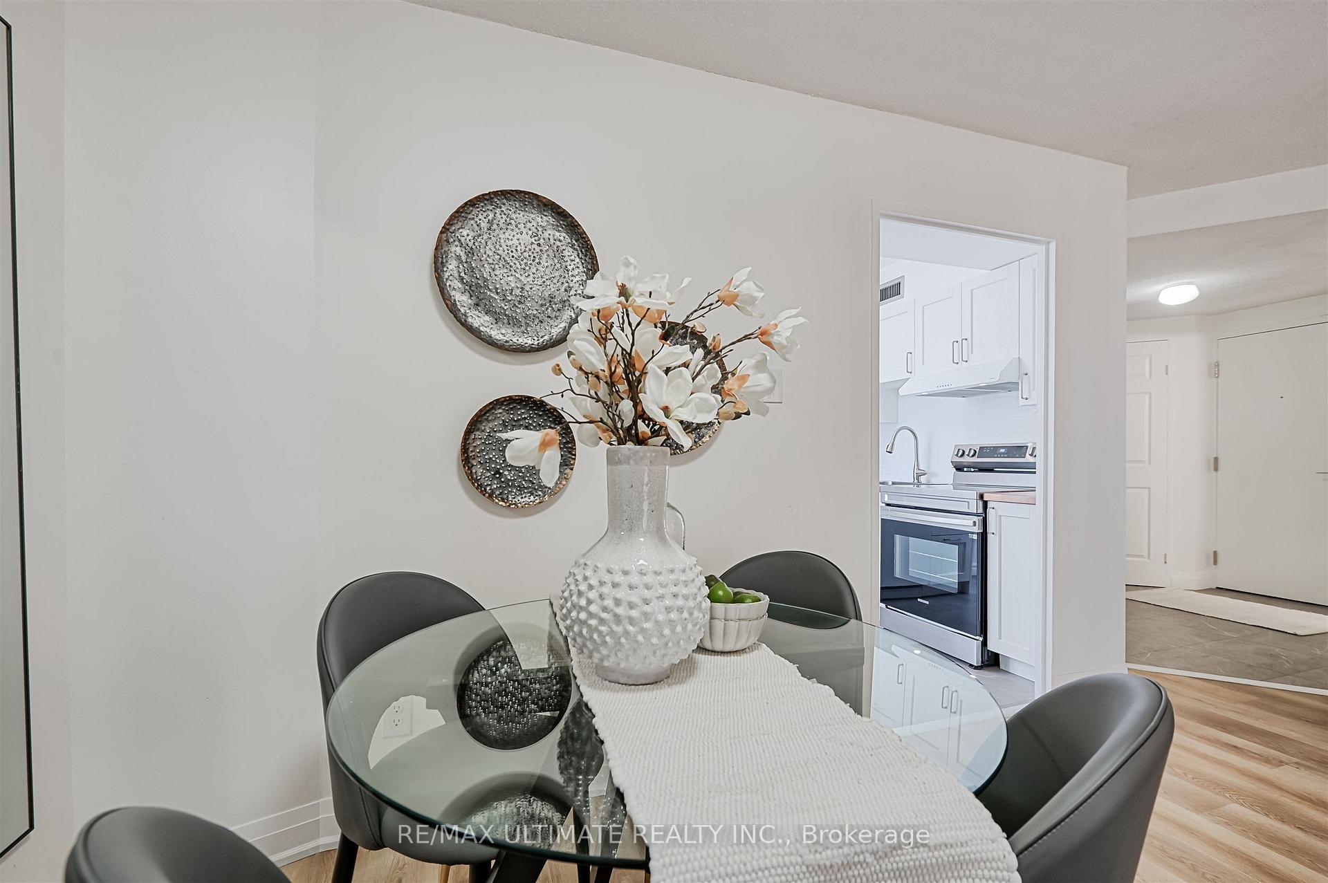Photo 11 of Unit 2206, 55 Centre Avenue, Toronto, Bay Street Corridor — HOMEH