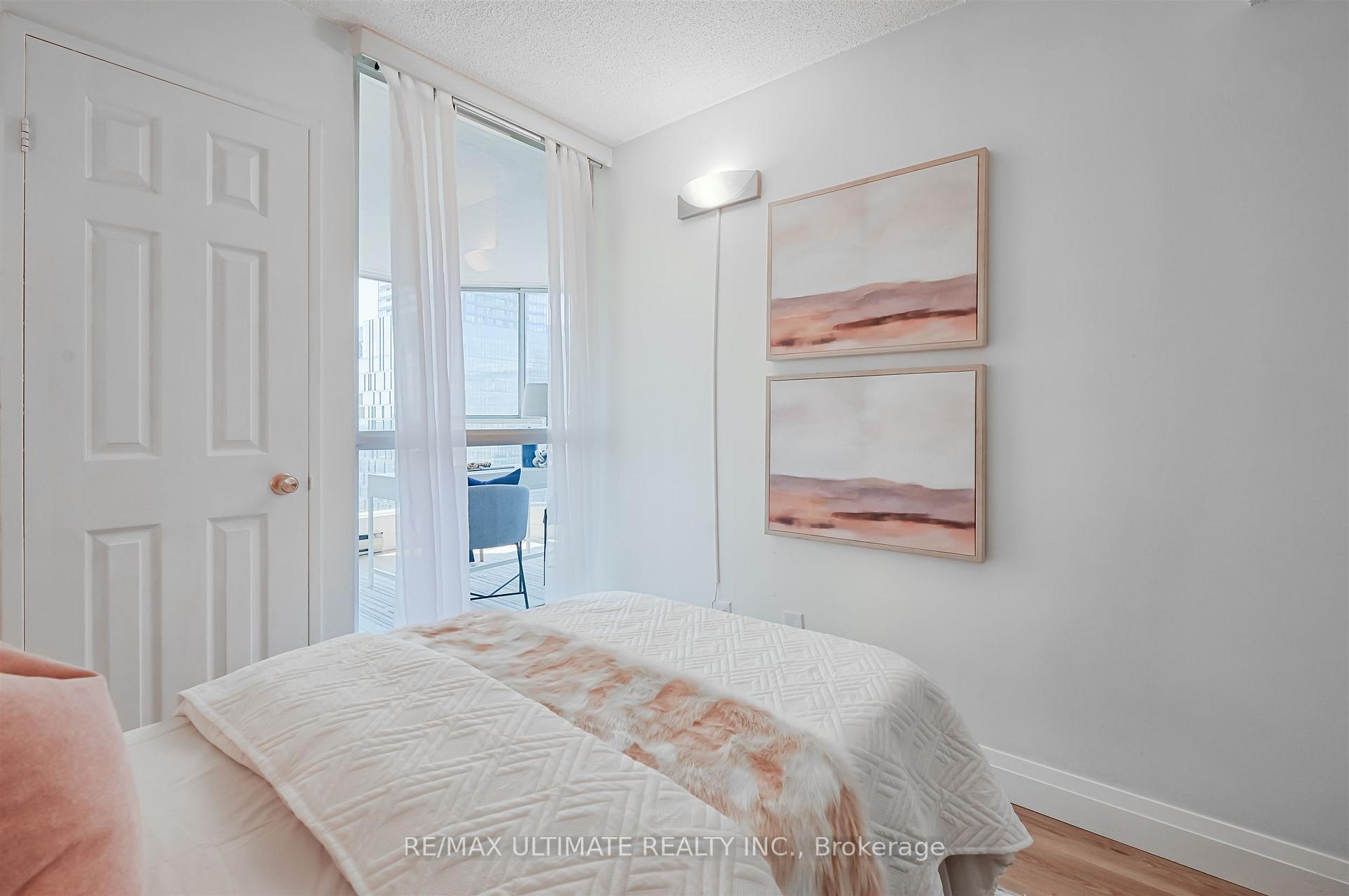 Photo 27 of Unit 2206, 55 Centre Avenue, Toronto, Bay Street Corridor — HOMEH