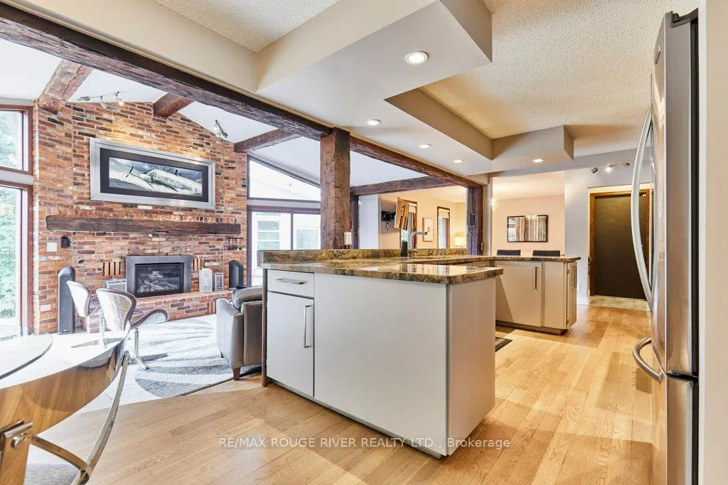 Photo 6 of 112 Old Varcoe Road, Clarington, Courtice — HOMEH
