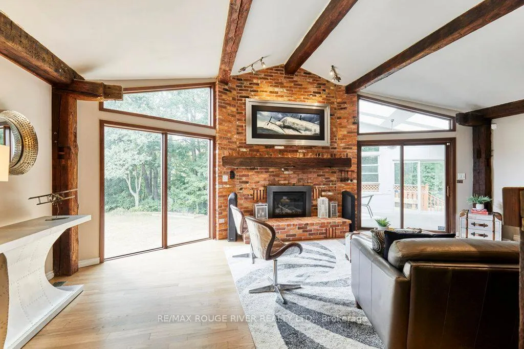 Photo 7 of 112 Old Varcoe Road, Clarington, Courtice — HOMEH