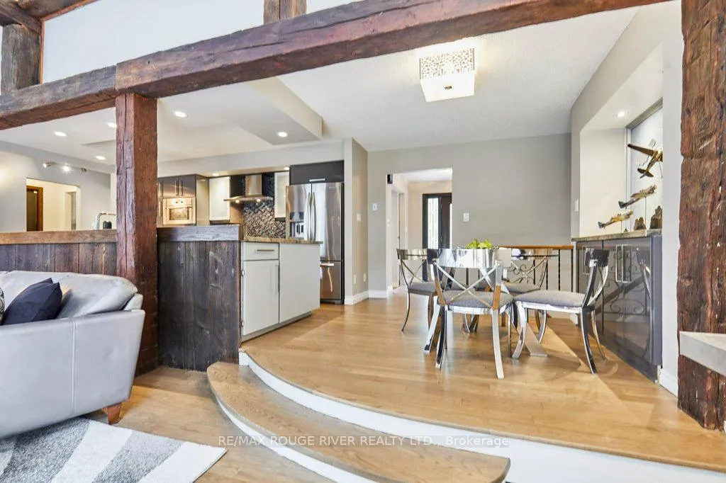 Photo 9 of 112 Old Varcoe Road, Clarington, Courtice — HOMEH
