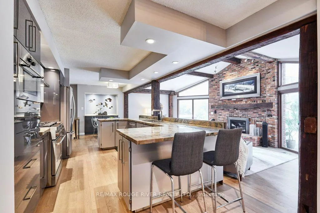 Photo 11 of 112 Old Varcoe Road, Clarington, Courtice — HOMEH