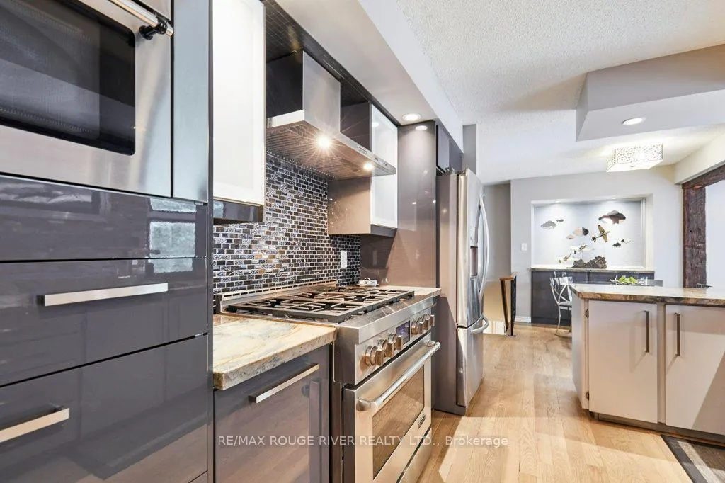Photo 12 of 112 Old Varcoe Road, Clarington, Courtice — HOMEH