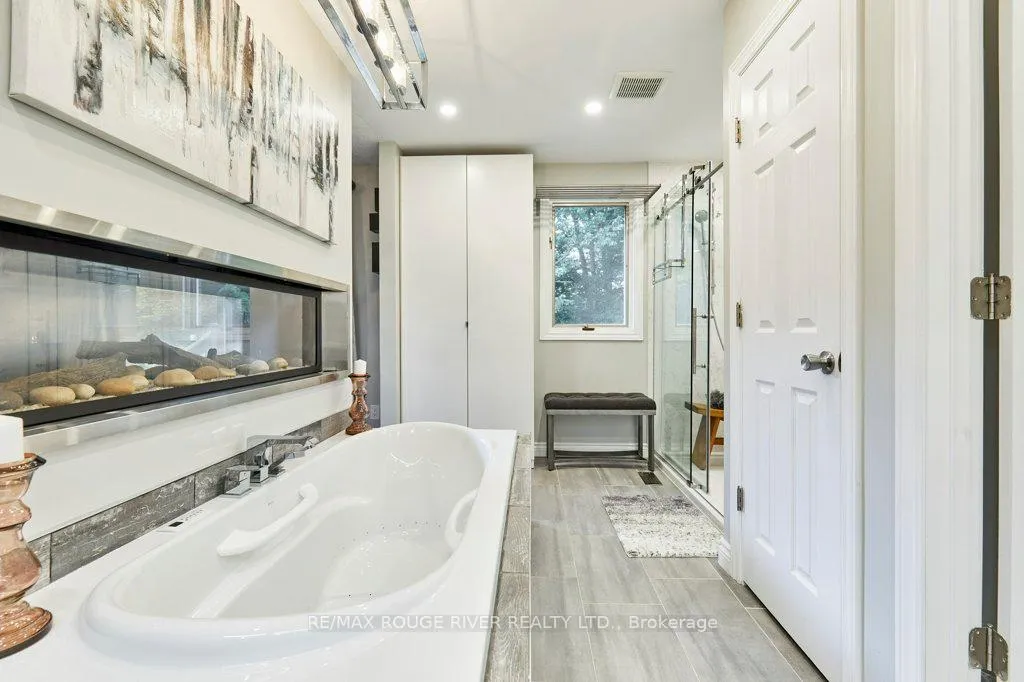 Photo 20 of 112 Old Varcoe Road, Clarington, Courtice — HOMEH