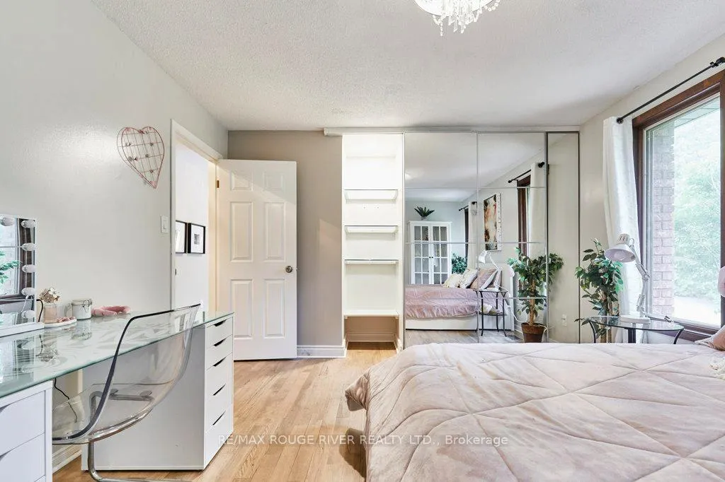 Photo 24 of 112 Old Varcoe Road, Clarington, Courtice — HOMEH