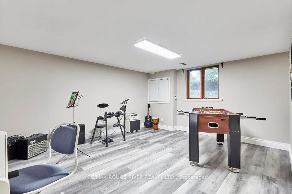 Photo 31 of 112 Old Varcoe Road, Clarington, Courtice — HOMEH