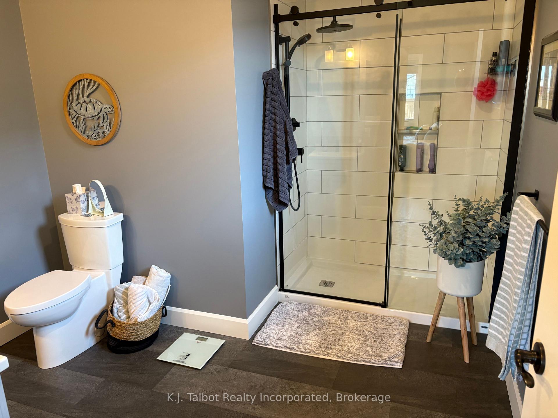 Photo 20 of 185 Shearwater Trail, Goderich, Goderich (Town) — HOMEH