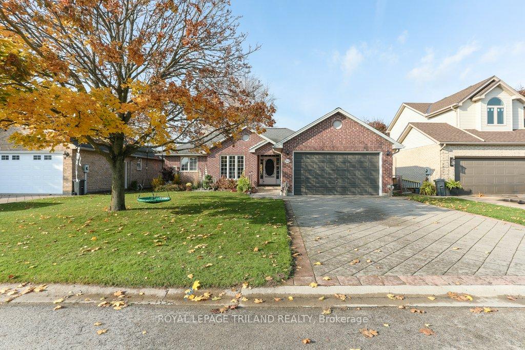 Photo 2 of 210 Snyders Avenue, Central Elgin, Belmont — HOMEH