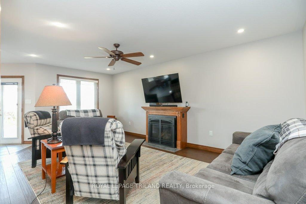 Photo 9 of 210 Snyders Avenue, Central Elgin, Belmont — HOMEH