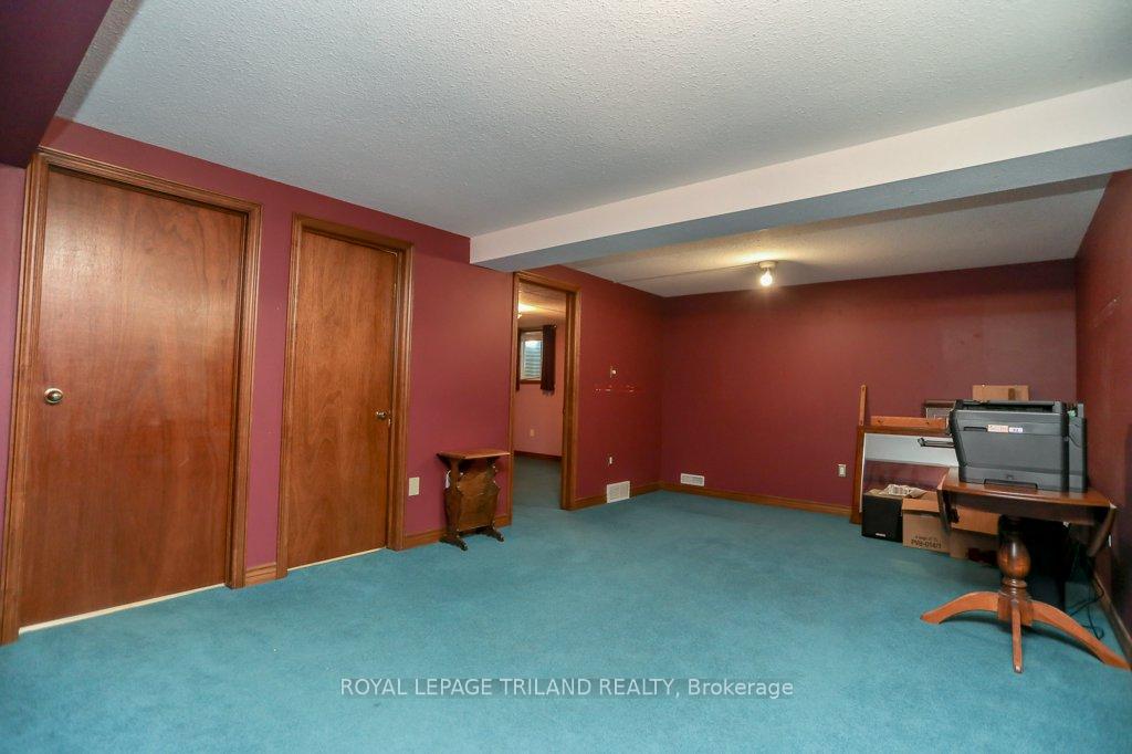 Photo 26 of 210 Snyders Avenue, Central Elgin, Belmont — HOMEH