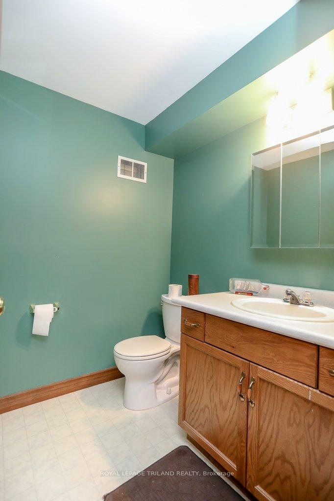 Photo 30 of 210 Snyders Avenue, Central Elgin, Belmont — HOMEH