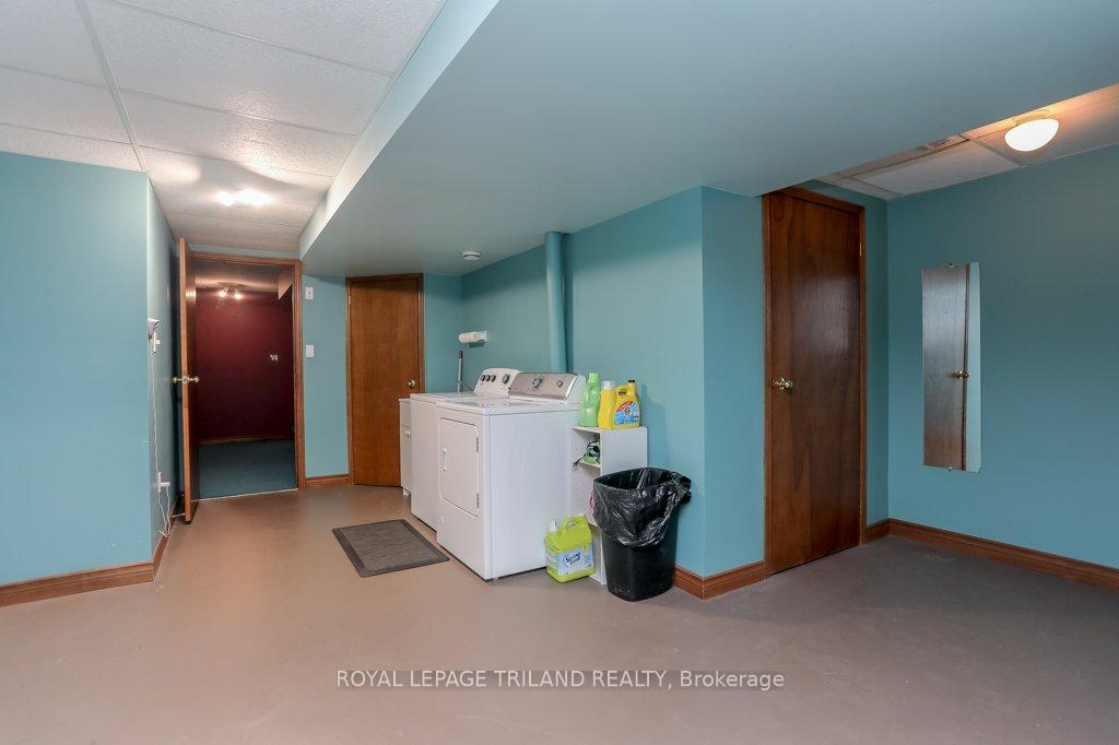 Photo 31 of 210 Snyders Avenue, Central Elgin, Belmont — HOMEH