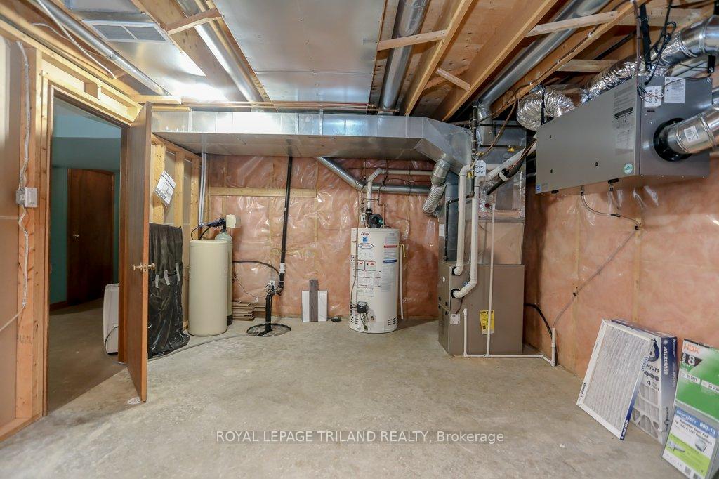 Photo 32 of 210 Snyders Avenue, Central Elgin, Belmont — HOMEH