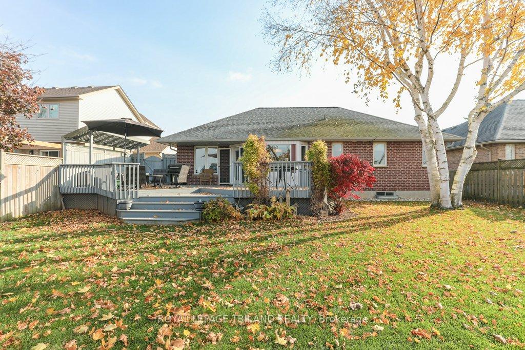 Photo 35 of 210 Snyders Avenue, Central Elgin, Belmont — HOMEH