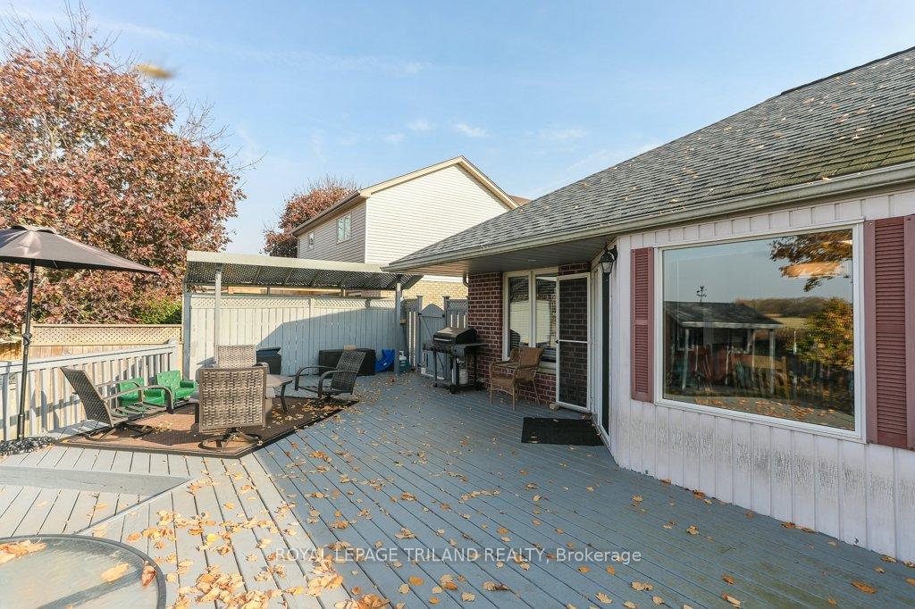 Photo 41 of 210 Snyders Avenue, Central Elgin, Belmont — HOMEH