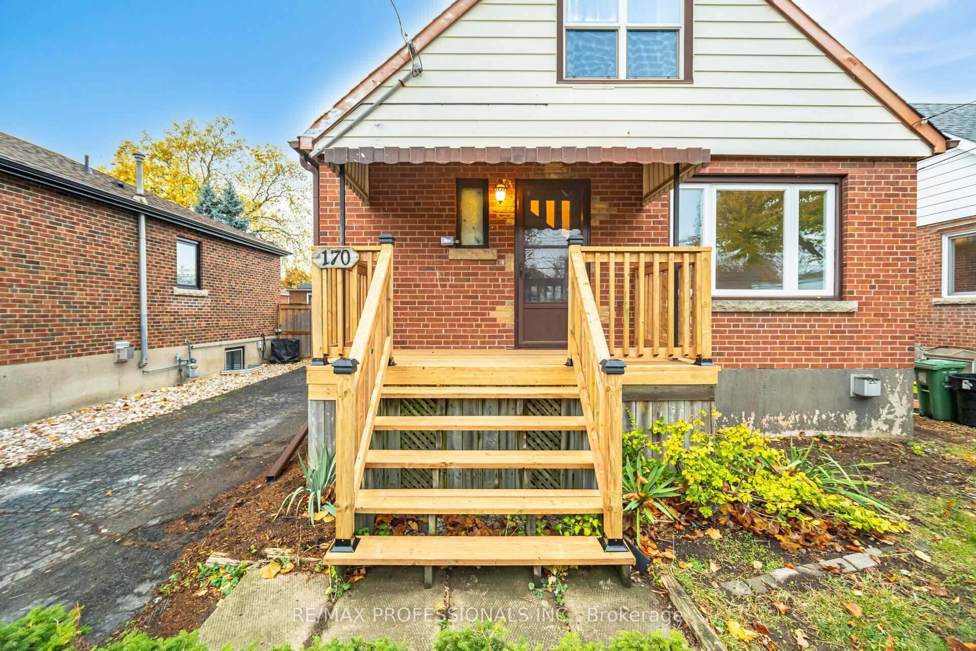 Photo 4 of 170 East 33rd Street E, Hamilton, Raleigh — HOMEH