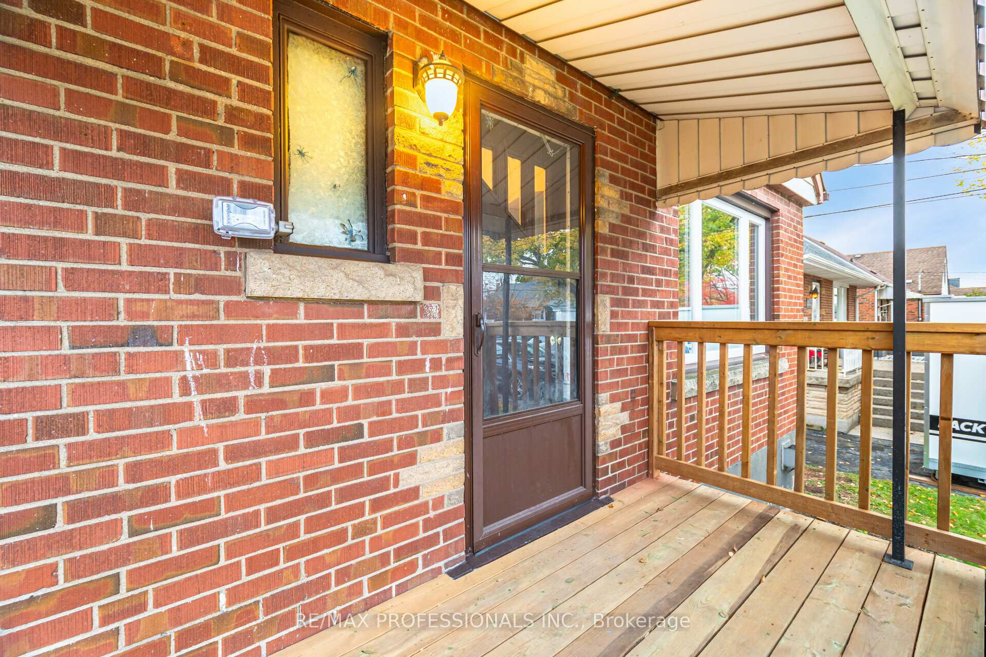 Photo 5 of 170 East 33rd Street E, Hamilton, Raleigh — HOMEH