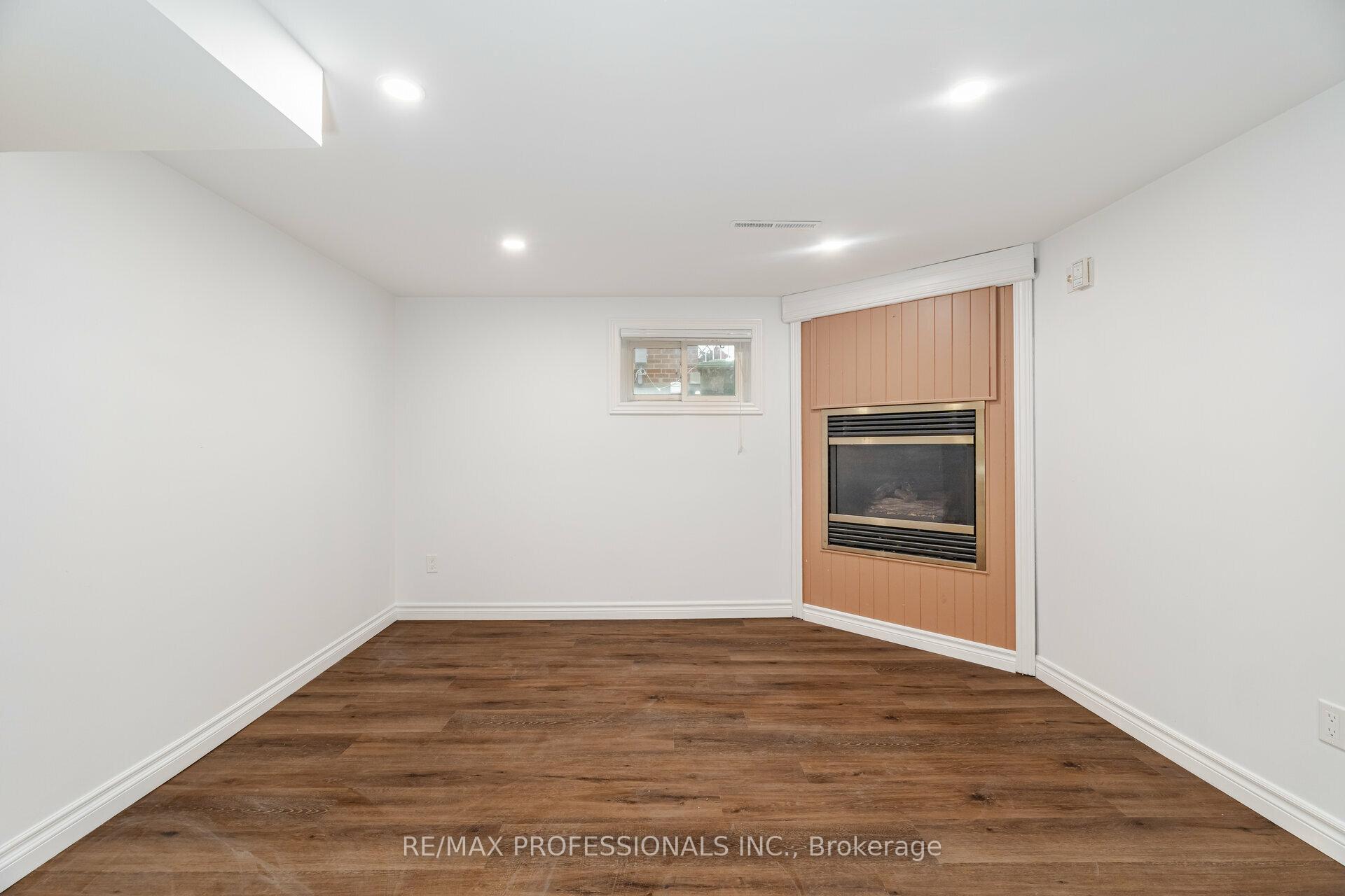 Photo 25 of 170 East 33rd Street E, Hamilton, Raleigh — HOMEH