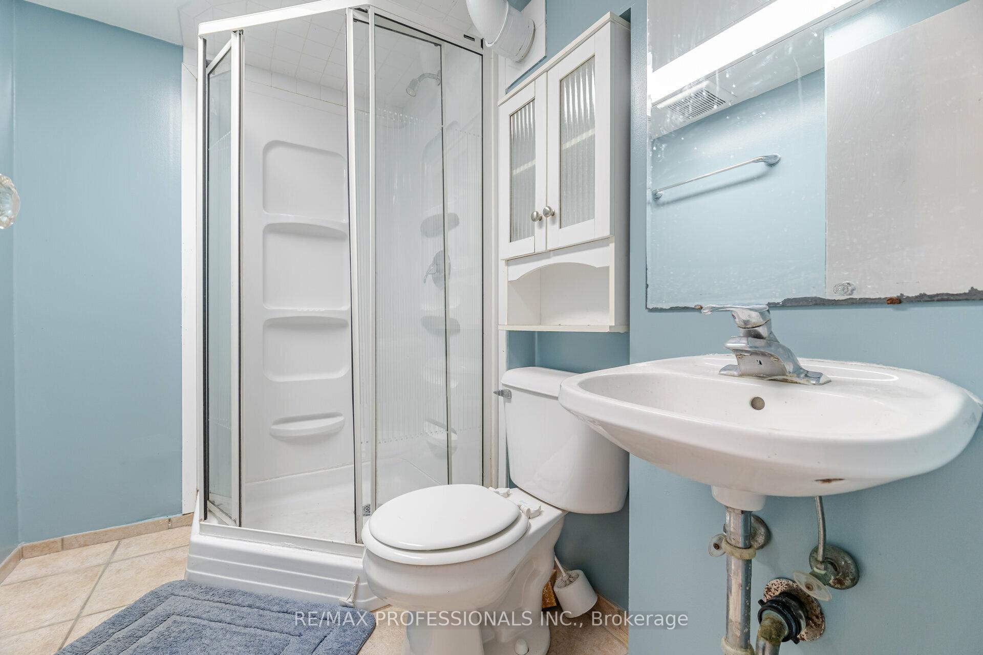 Photo 29 of 170 East 33rd Street E, Hamilton, Raleigh — HOMEH