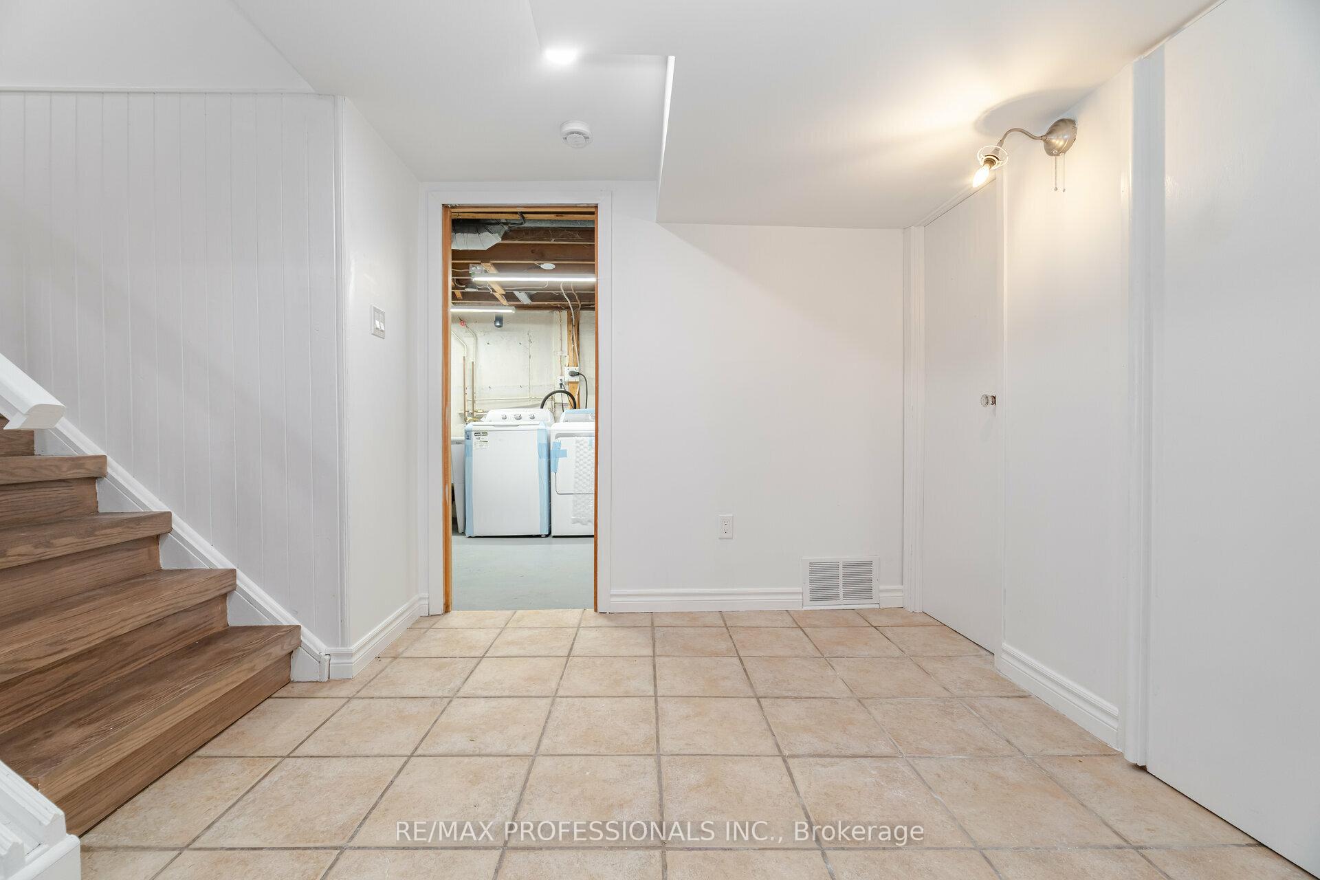 Photo 30 of 170 East 33rd Street E, Hamilton, Raleigh — HOMEH