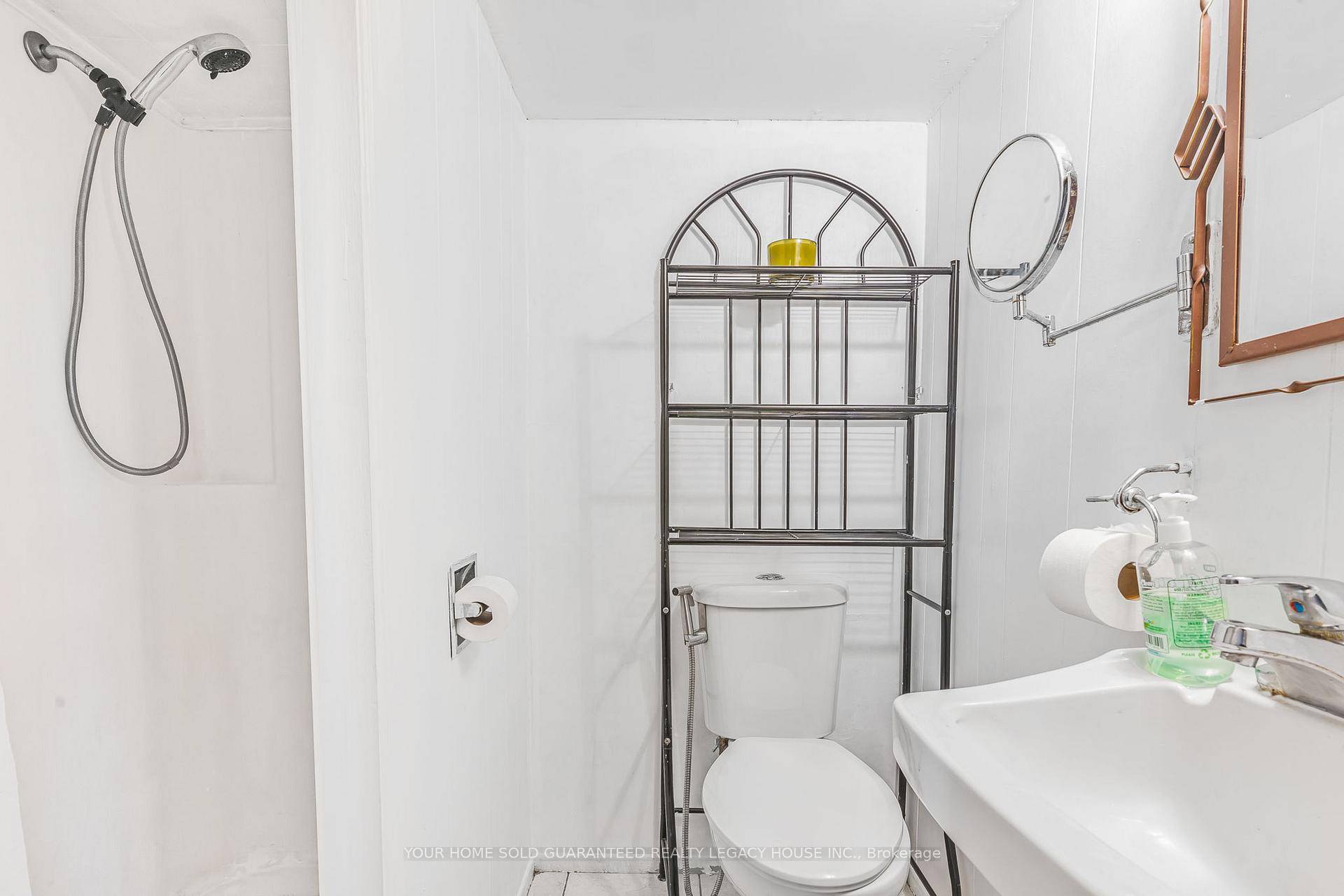 Photo 20 of 138 Westchester Crescent, St. Catharines, E. Chester — HOMEH