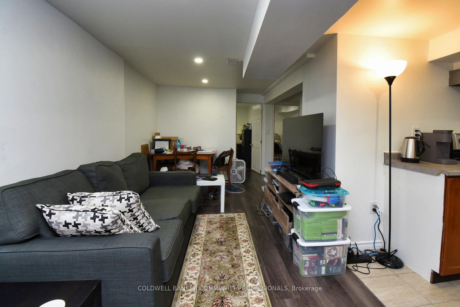 Photo 18 of 162 Newlands Avenue, Hamilton, Homeside — HOMEH