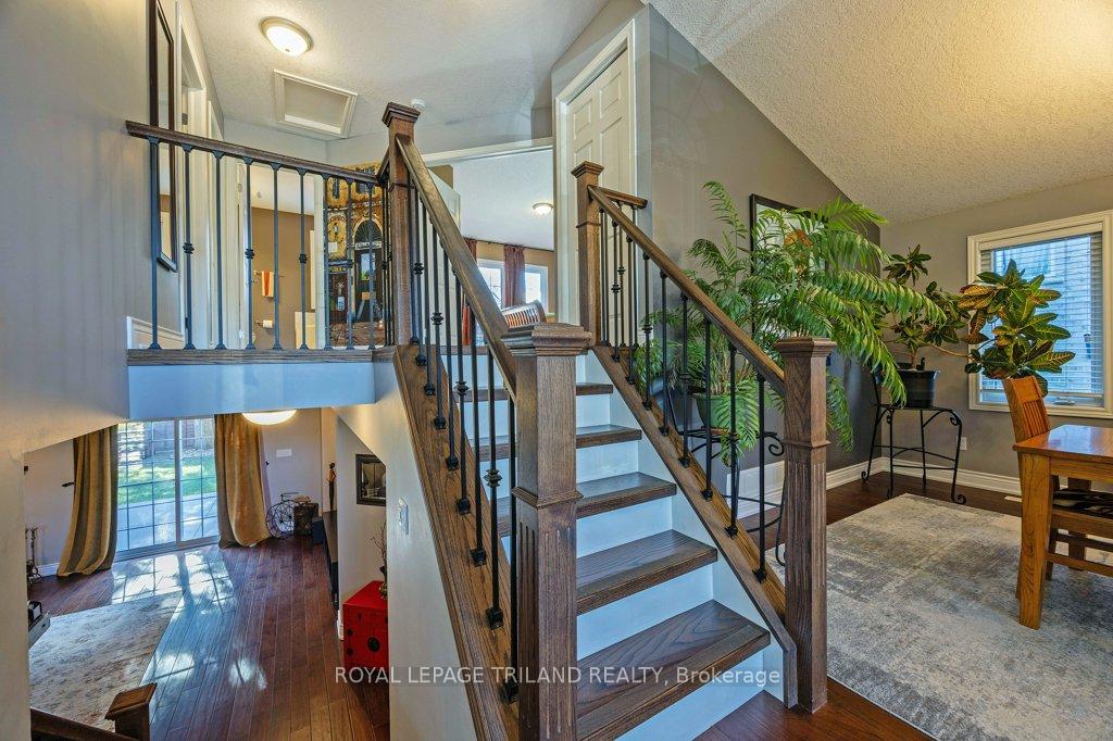 Photo 13 of 130 Axford Parkway, St. Thomas — HOMEH
