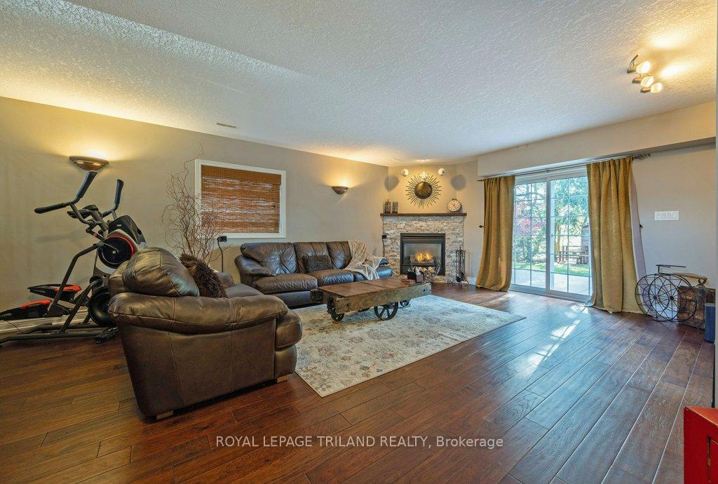 Photo 14 of 130 Axford Parkway, St. Thomas — HOMEH