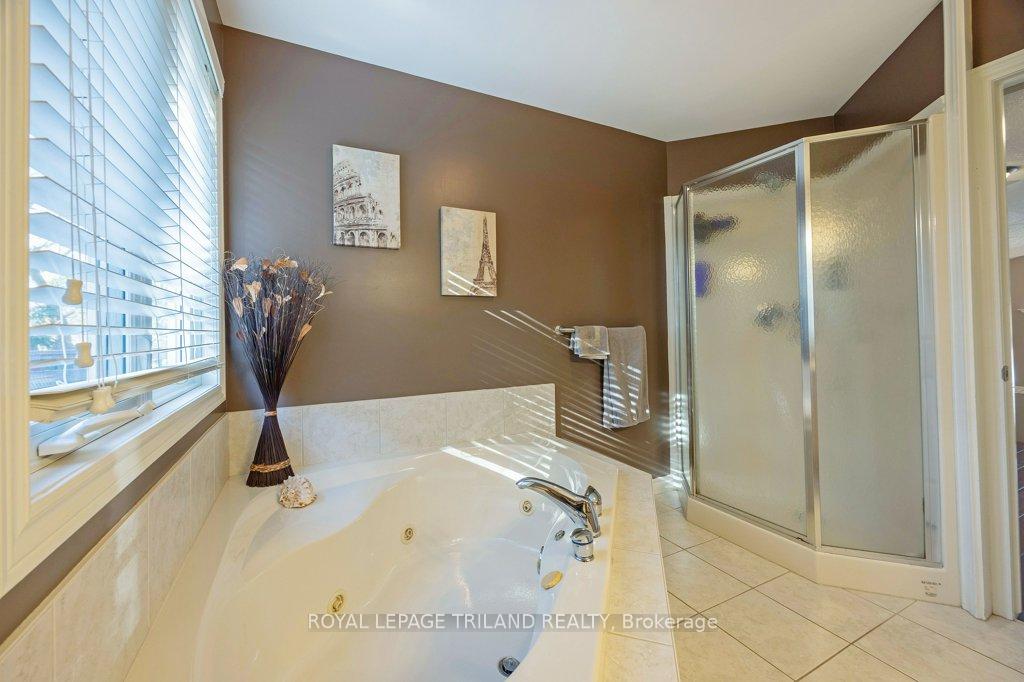 Photo 19 of 130 Axford Parkway, St. Thomas — HOMEH