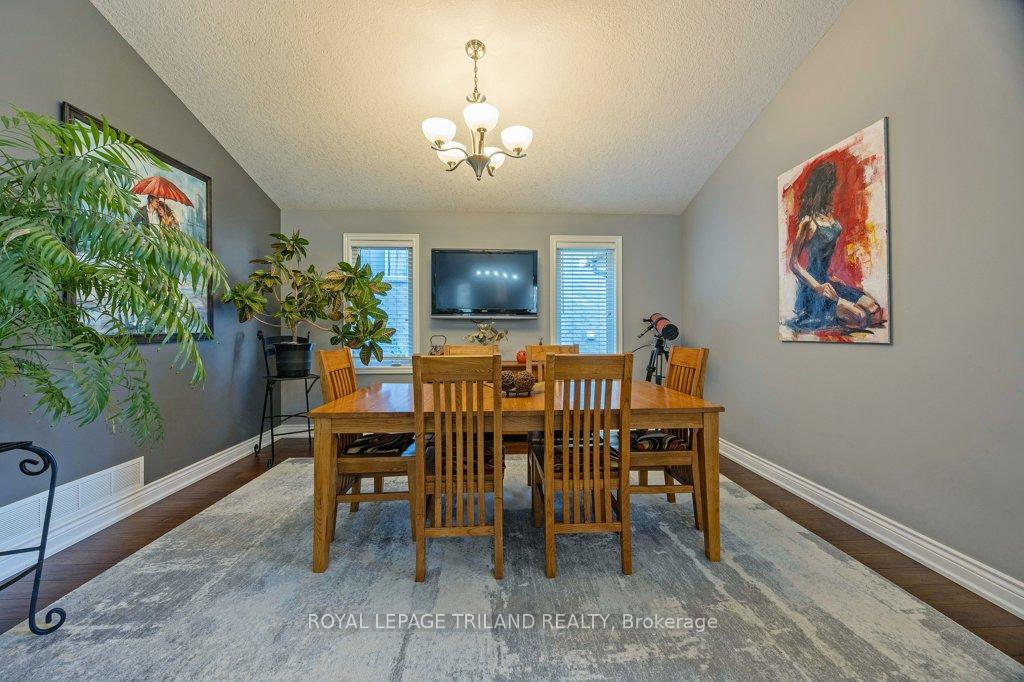 Photo 26 of 130 Axford Parkway, St. Thomas — HOMEH