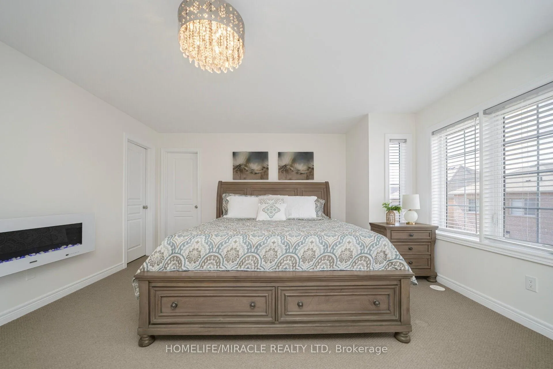 Photo 20 of 2 Aspen Hills Road, Brampton, Credit Valley — HOMEH