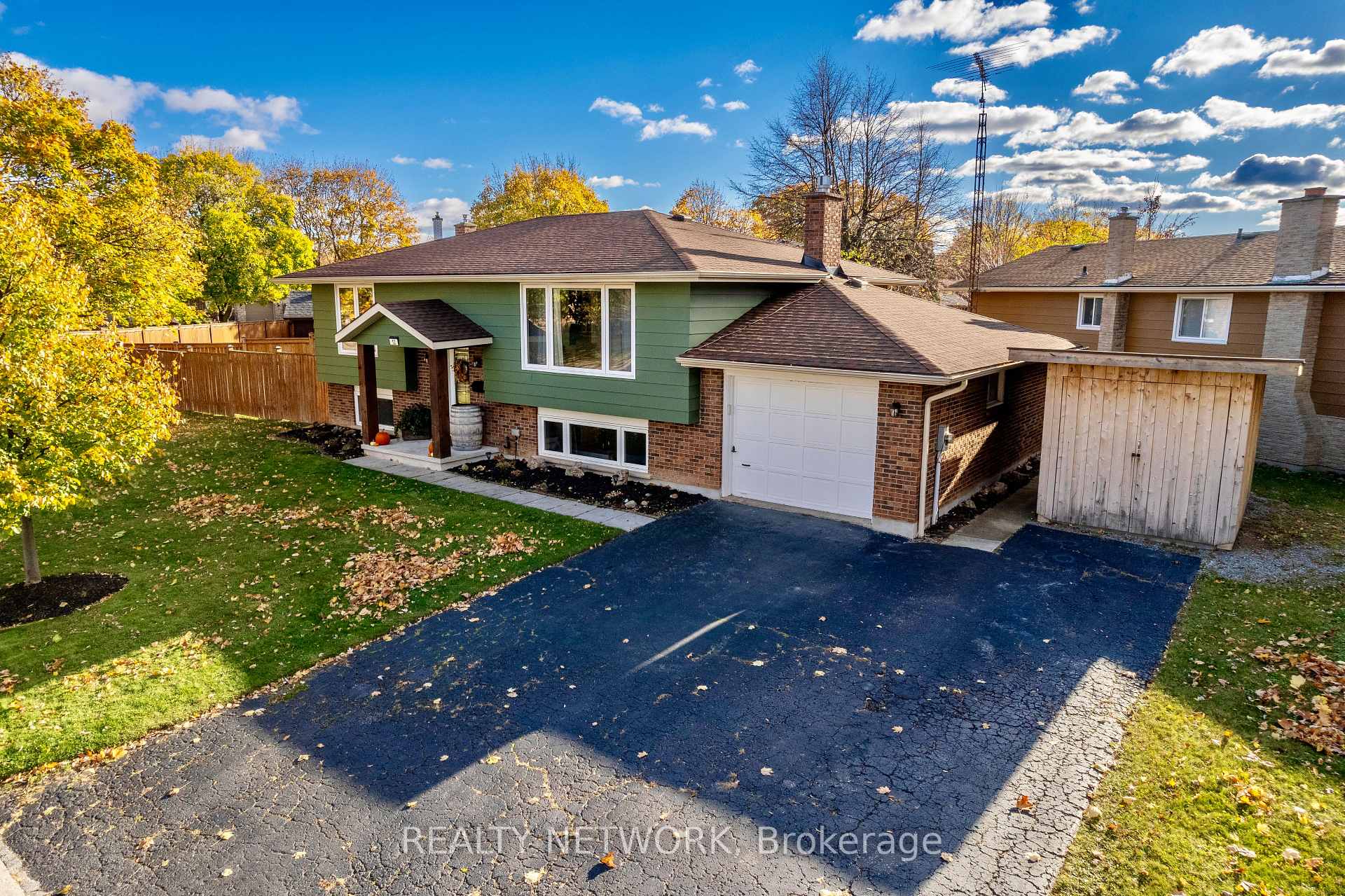 Photo 1 of 12 Dwyer Street, St. Catharines, Carlton/Bunting — HOMEH